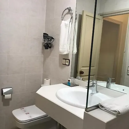 Hotel Suis 3*