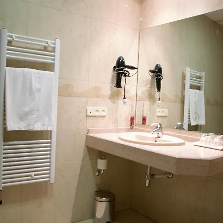 Hotel Suis 3*
